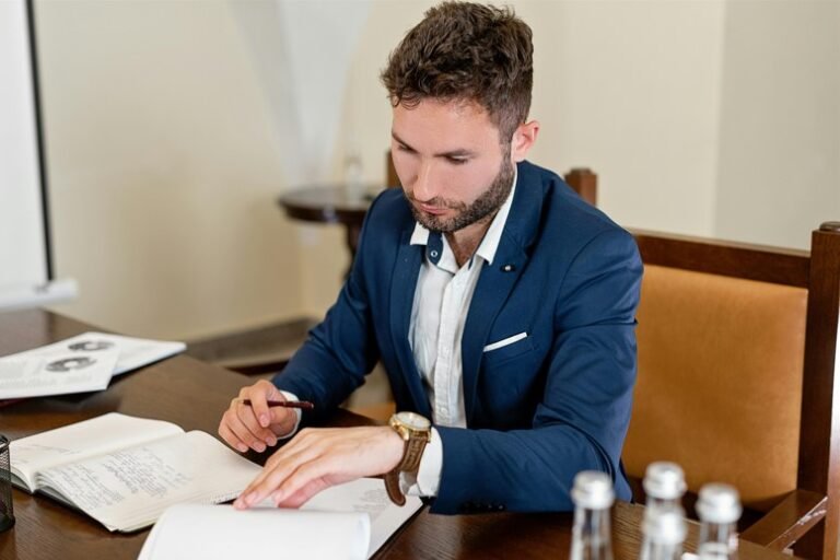 Best Investment Strategies for Beginners in 2025